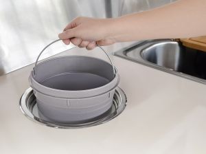 Lixeira de Embutir Clean Round em Aço Inox com Balde Plástico 8 L - Tramontina